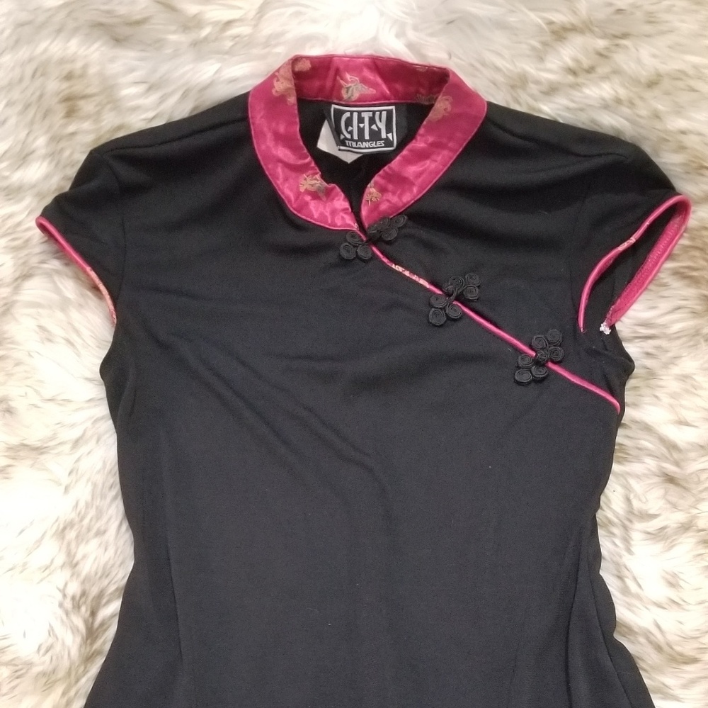 Oriental form fitting dress